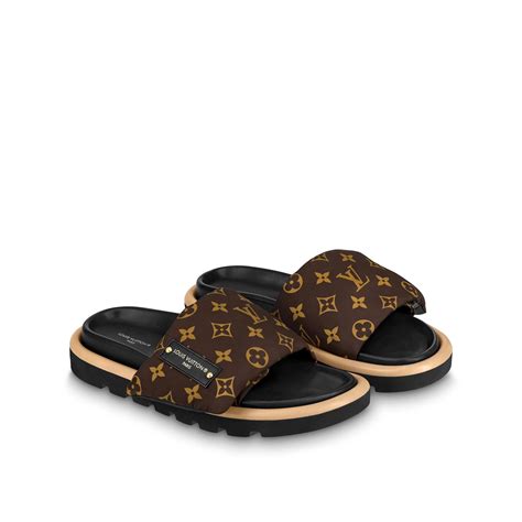louis vuitton mule slides
